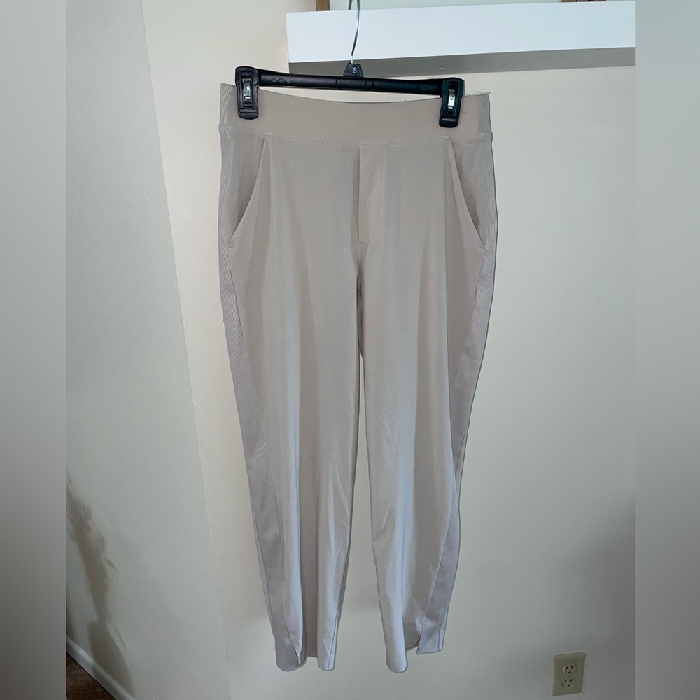 Althea pants size 6, good condition!!